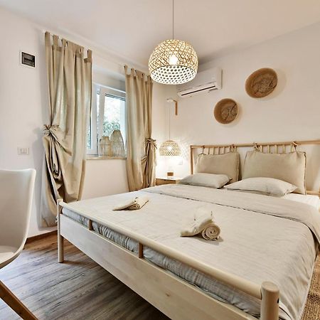 Pikarin Rooms B&B Vrsar Eksteriør bilde